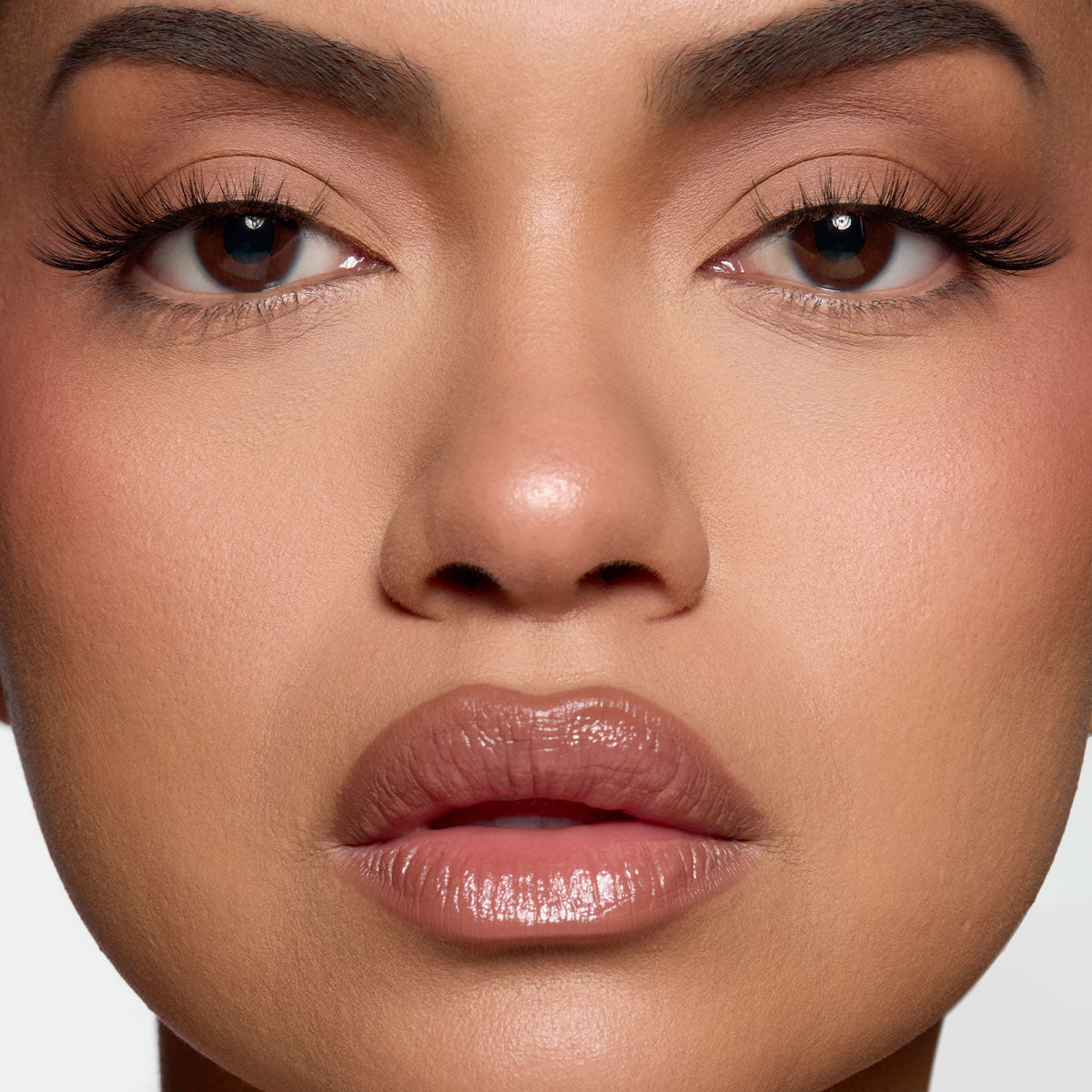 Model wearing No. 1 natural lashes for soft everyday definition designed by iluvsarahii