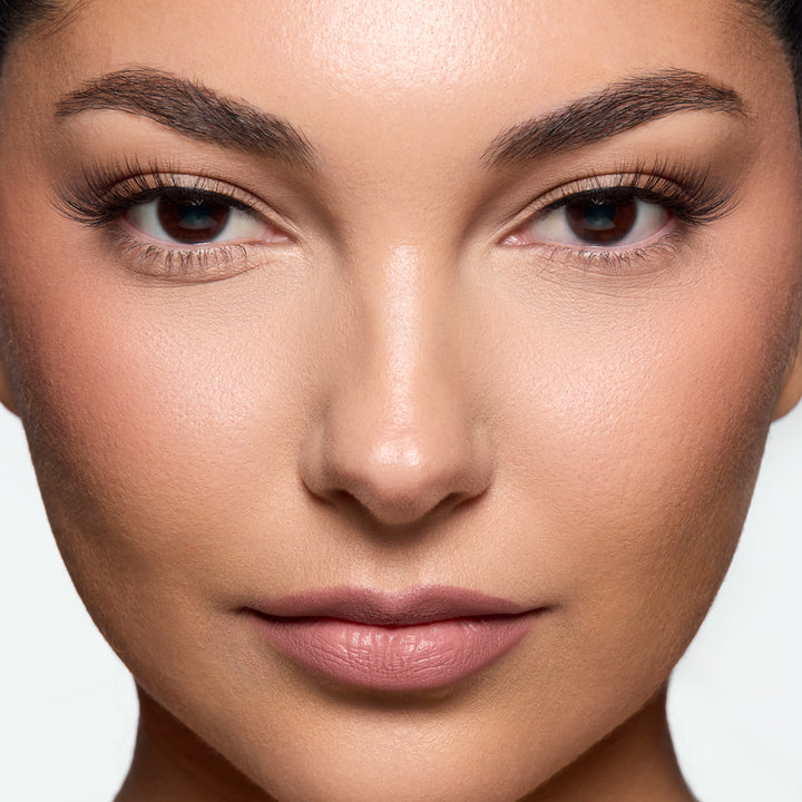 Lybre Lashes No 10 shown on model eyes close up