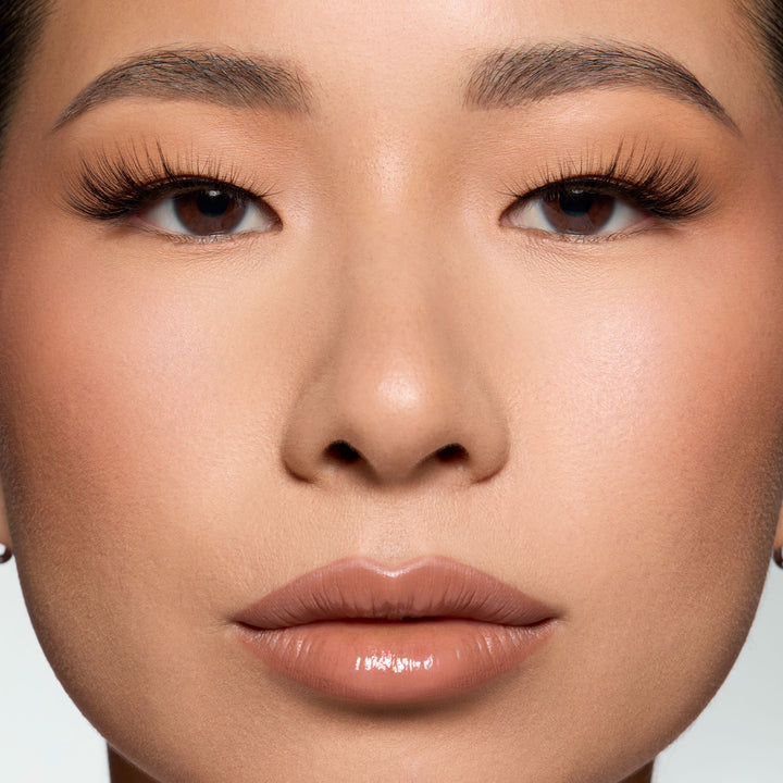 Lybre Lashes No 2 on Asian model