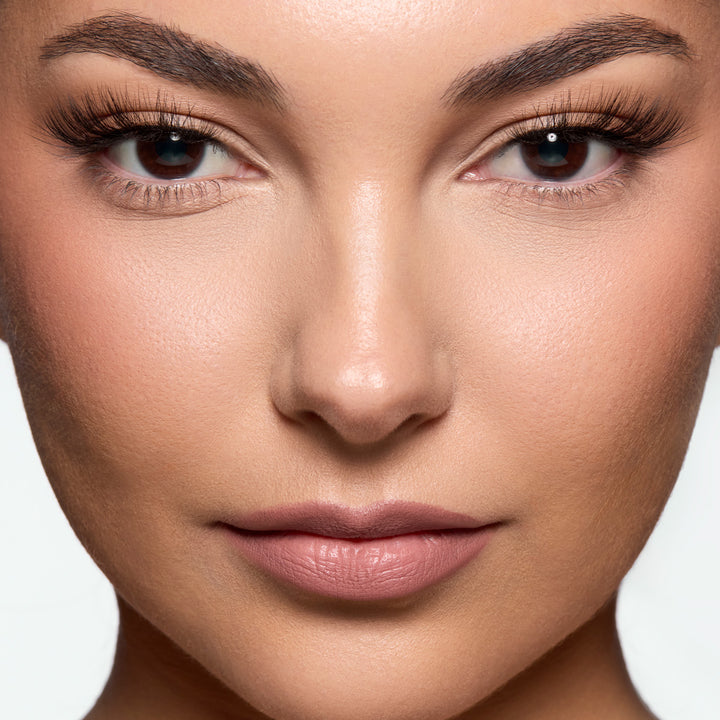 Lybre Lashes No 6 close up on model