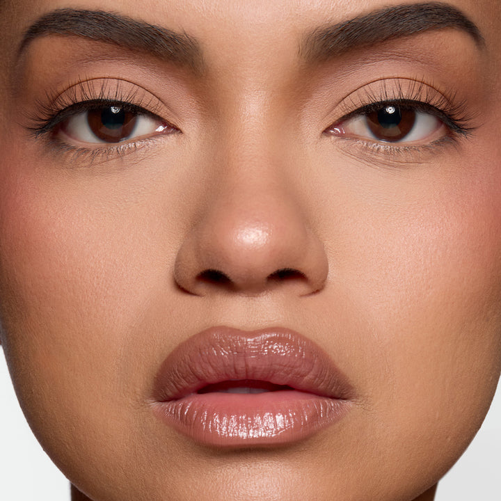 Lybre Lashes No 8 close up on model eyes