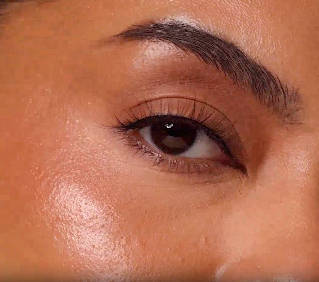 Lybre Lashes No 8 on models in campaign reel